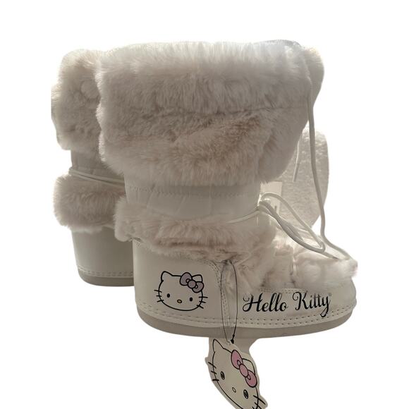 Forever 21 x Hello Kitty Faux Fur Snowboots - Sanrio - Sz 7 - Pink Bow - Picture 1 of 2
